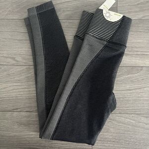 NWT Aerie Offline 7/8 Legging High Rise Ribbed‎ Black Gray Size XS